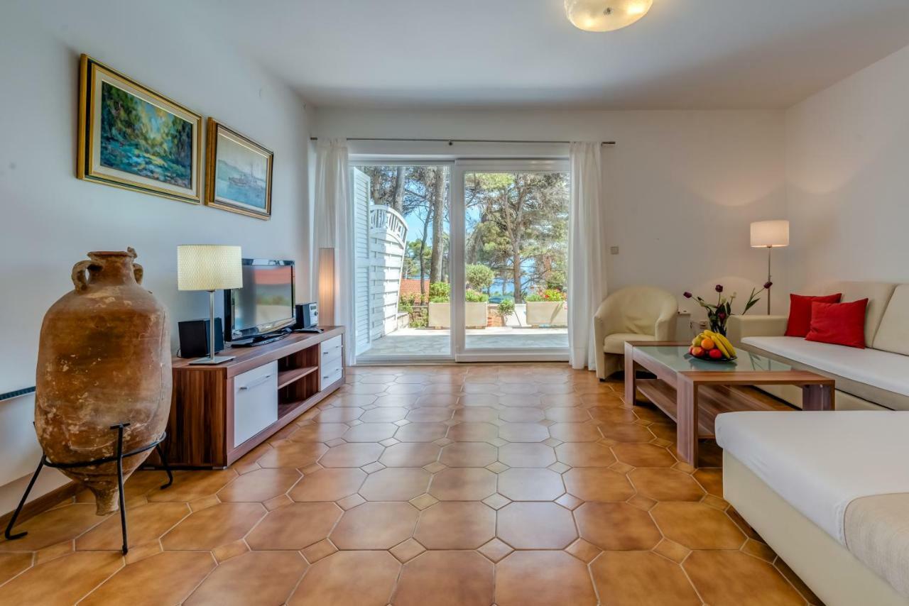 Apartments Tamar Йелса Екстериор снимка