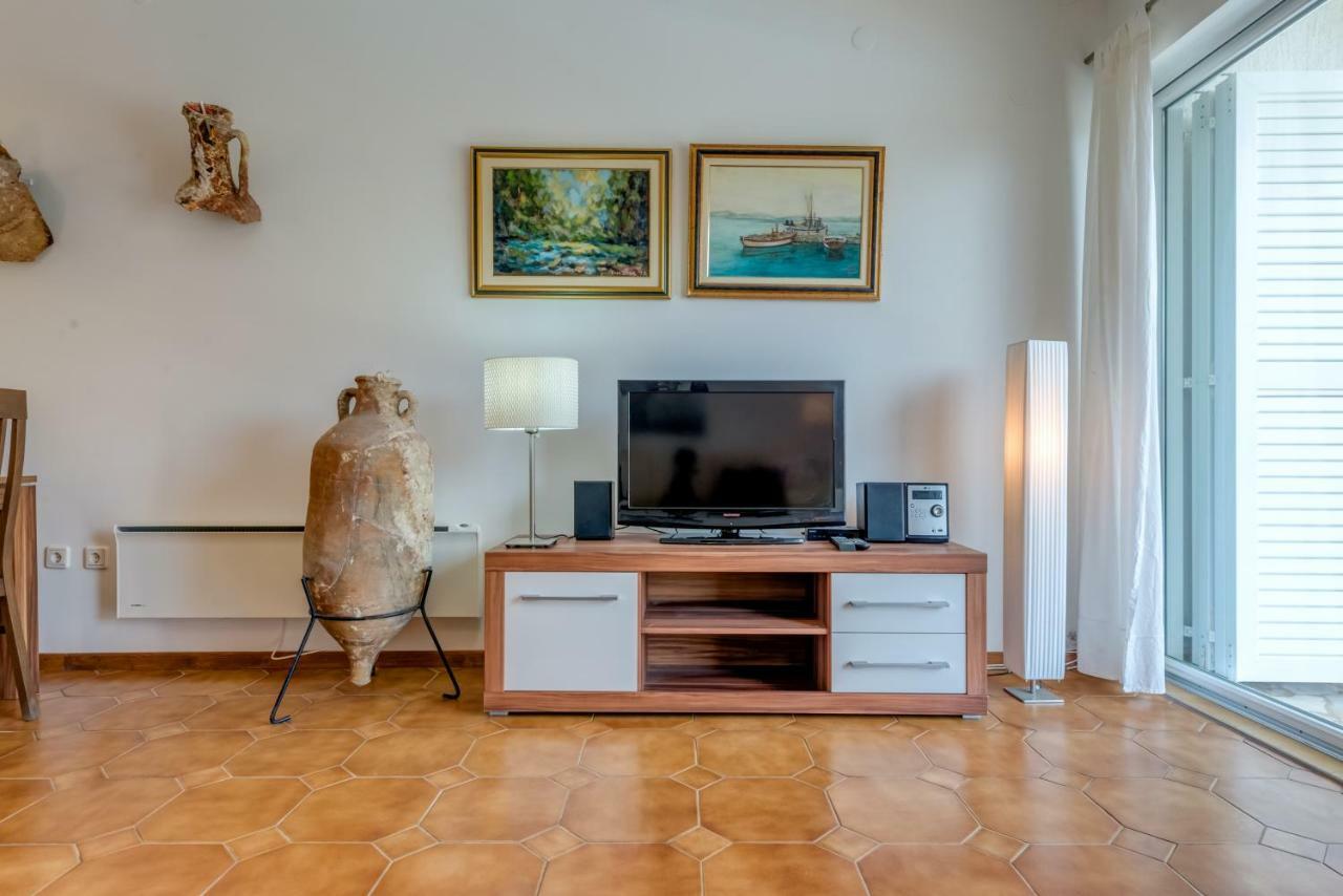 Apartments Tamar Йелса Екстериор снимка